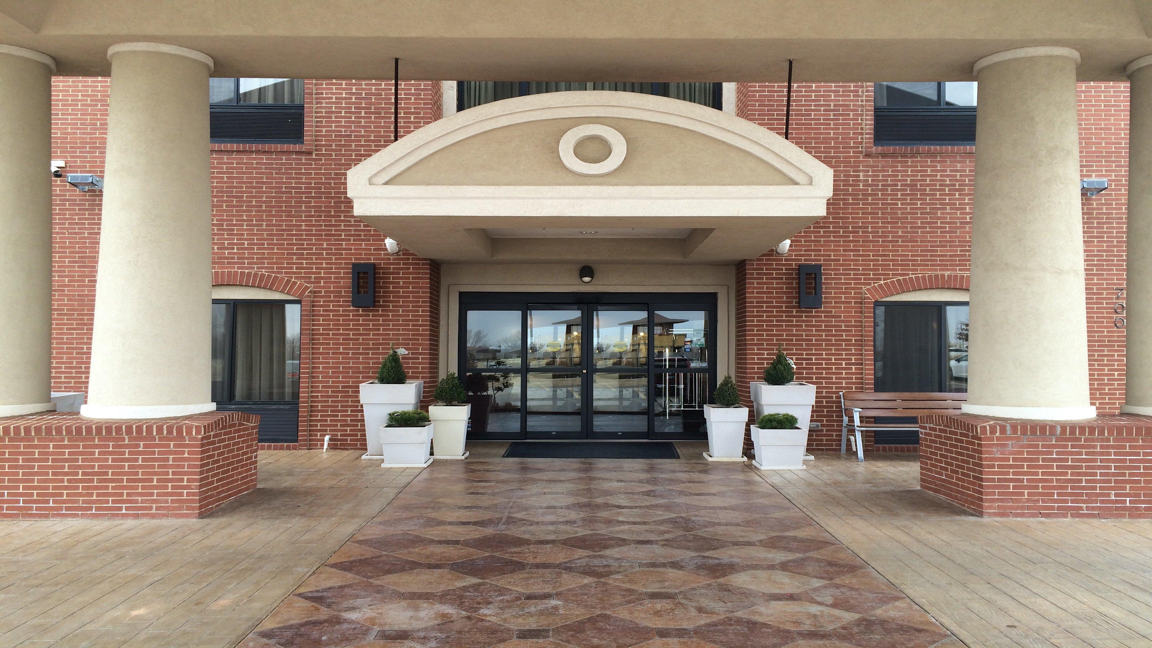 Holiday Inn Express Hotel & Suites Oklahoma City-West Yukon By Ihg Exterior photo