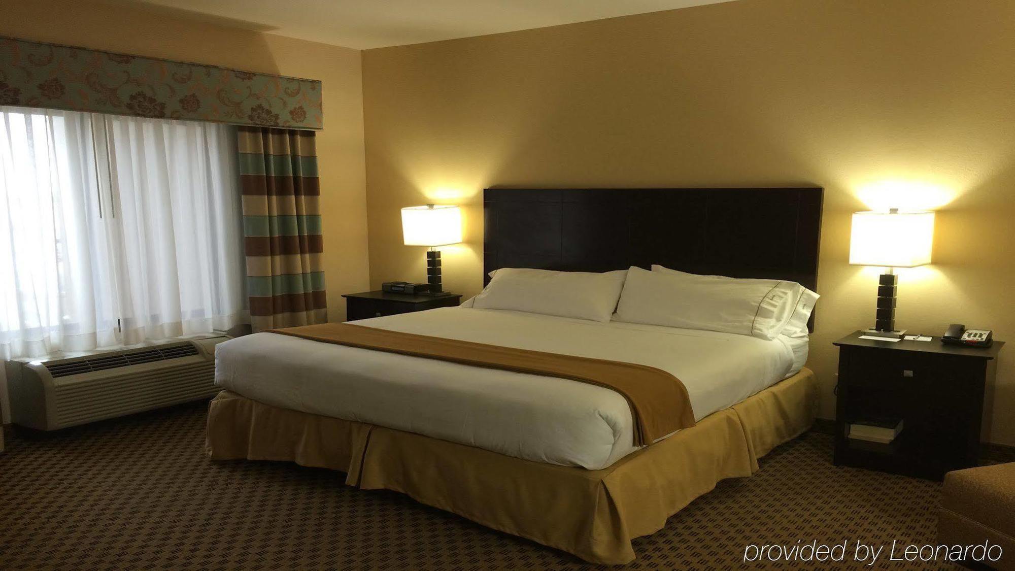 Holiday Inn Express Hotel & Suites Oklahoma City-West Yukon By Ihg Exterior photo